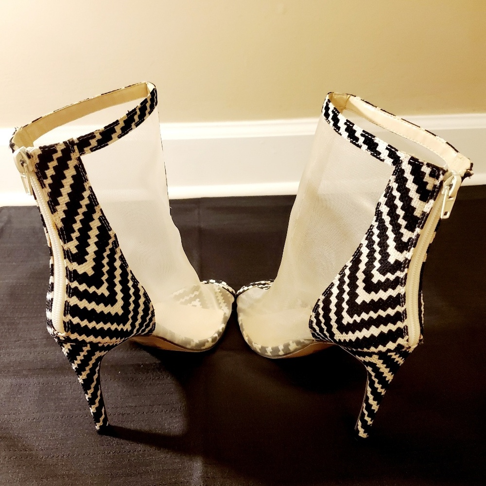 Shoe
